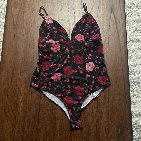 Forever 21 bodysuit, size medium - Picture 1 of 3